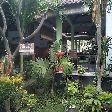 Beten Enjung Home Stay&Waroeng Amed Zewnętrze zdjęcie